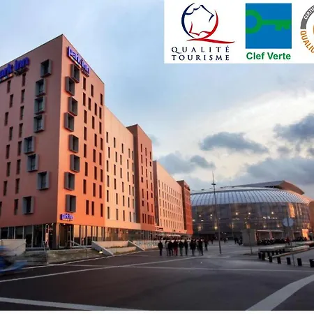 Park By Radisson Lille Grand Stade Hotel 4*