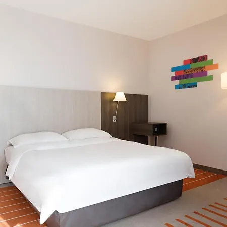 Park By Radisson Lille Grand Stade Hotel 4*