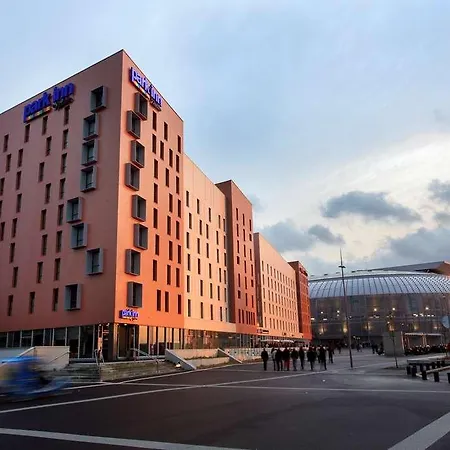 Park By Radisson Lille Grand Stade Hotel 4*