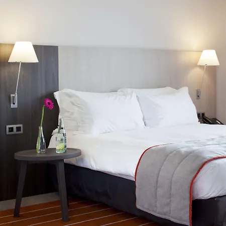 Park By Radisson Lille Grand Stade 4*