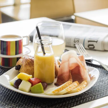 Park By Radisson Lille Grand Stade Hotel