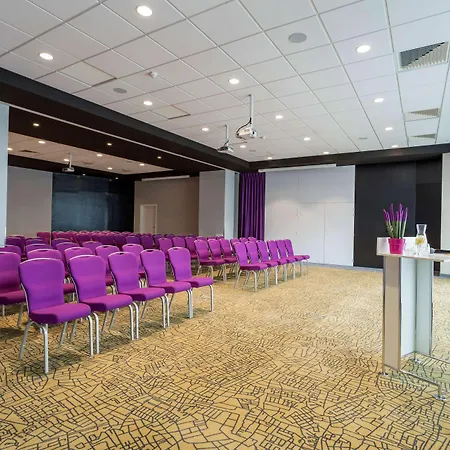 Park By Radisson Lille Grand Stade فندق فيلنوف داسك