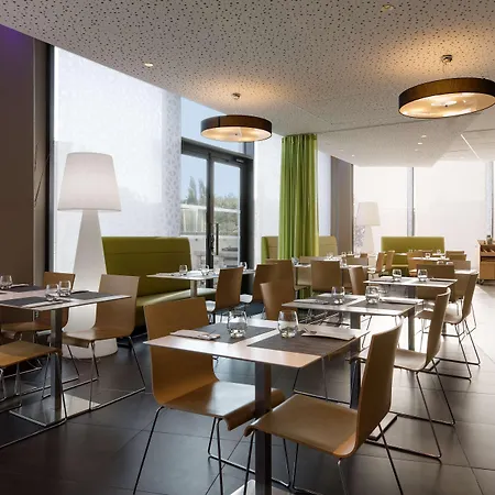 فندق Park By Radisson Lille Grand Stade 4*
