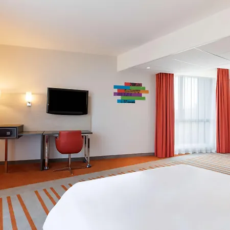 Park By Radisson Lille Grand Stade فندق فيلنوف داسك