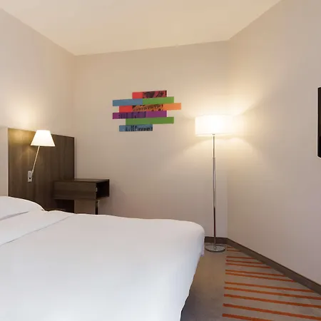 Park By Radisson Lille Grand Stade فندق