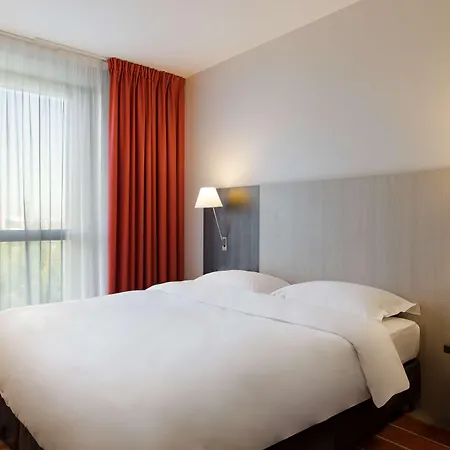فندق Park By Radisson Lille Grand Stade