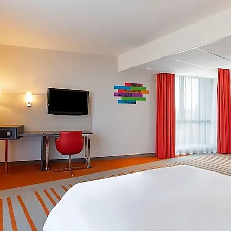 Park By Radisson Lille Grand Stade 호텔 4*