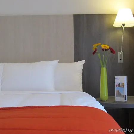 Hotel Park By Radisson Lille Grand Stade 4*