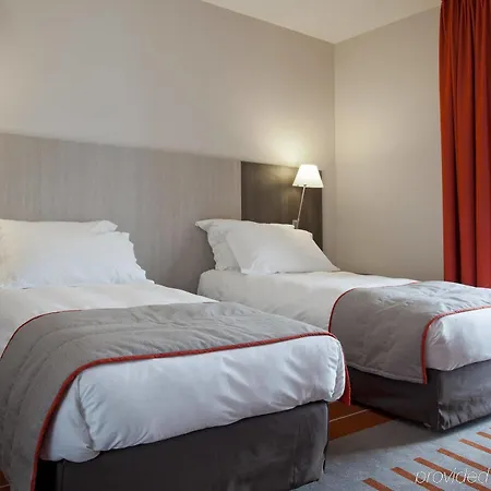 里尔大体育场丽笙公园酒店 4* 阿斯克新城