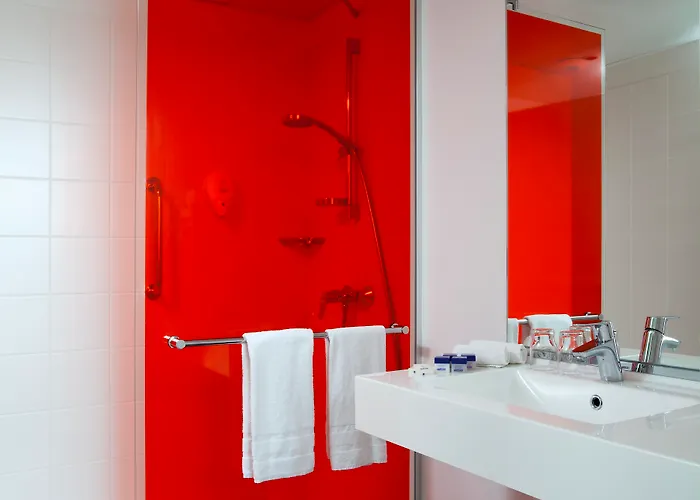 Park By Radisson Lille Grand Stade Hotel 4*