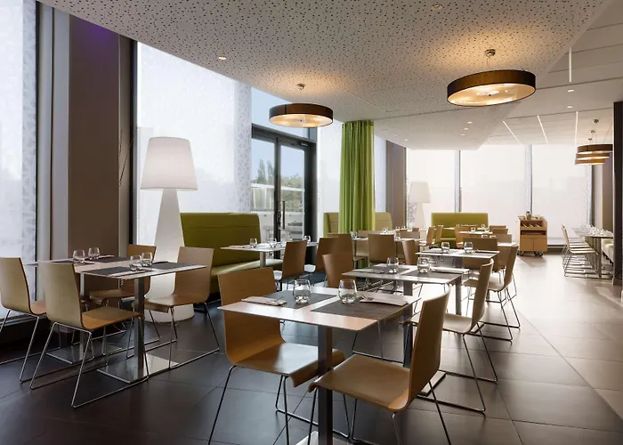 Hotel Park By Radisson Lille Grand Stade 4*