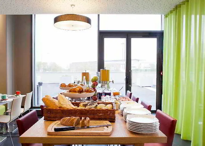 Park By Radisson Lille Grand Stade 4*